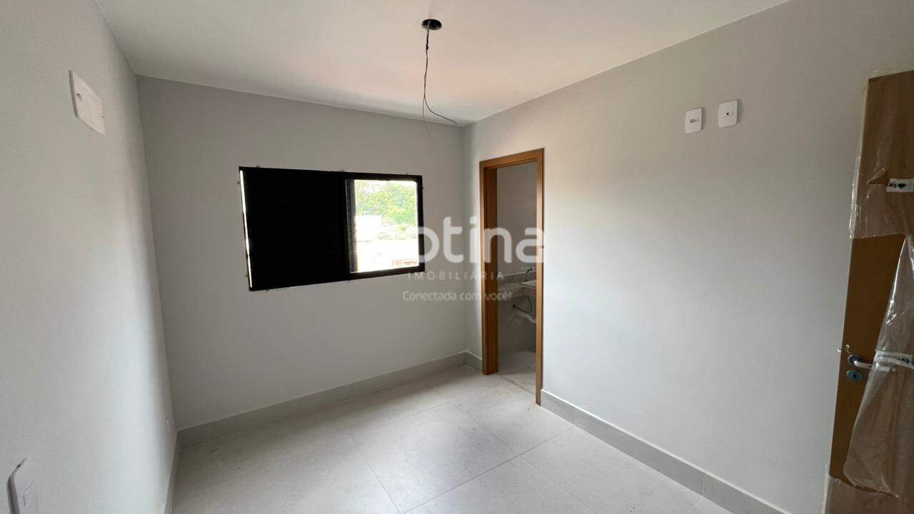 Apartamento à venda, 3 quartos em Uberlândia no bairro Patrimônio no valor de R$ 699.900,00 - Rotina Imobiliária: 