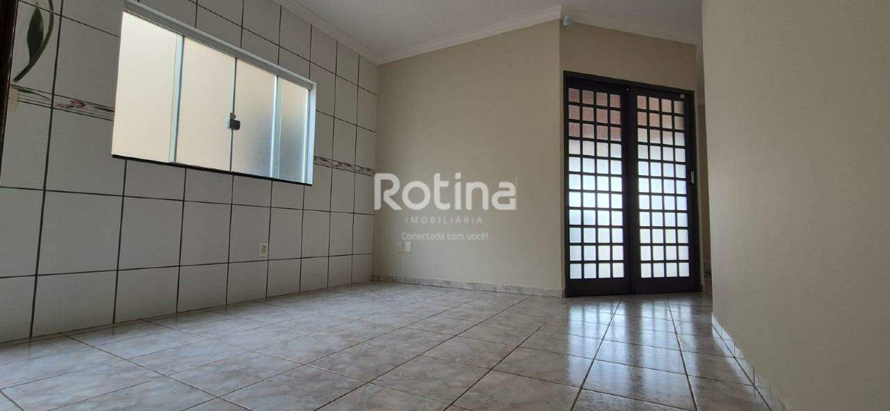 Casa à venda, 3 quartos em Uberlândia no bairro Alto Umuarama no valor de R$ 670.000,00 - Rotina Imobiliária: 