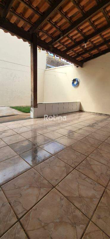 Casa à venda, 3 quartos em Uberlândia no bairro Alto Umuarama no valor de R$ 670.000,00 - Rotina Imobiliária: 