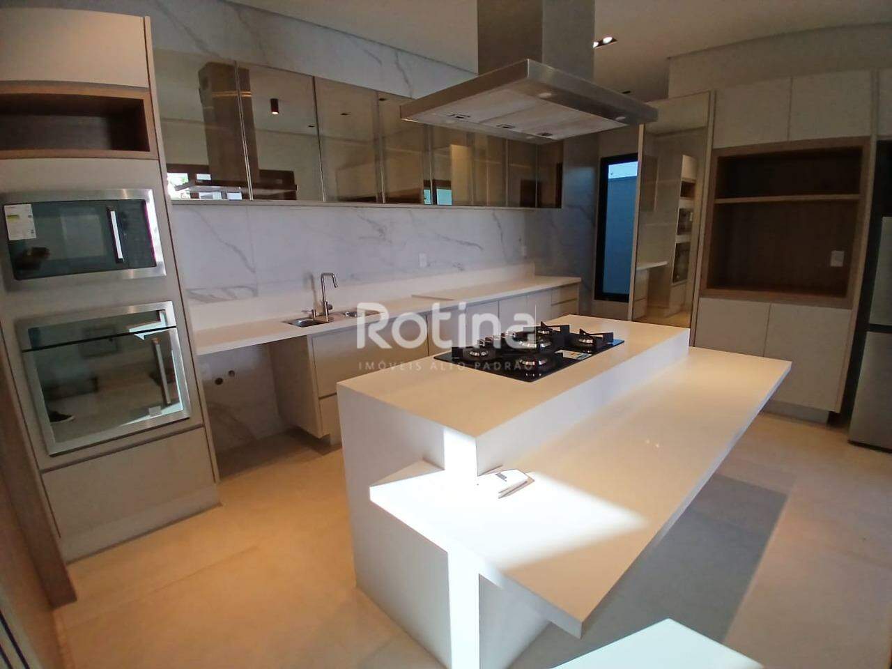 Casa Condomínio Fechado para alugar, 4 quartos em Uberlândia no bairro Cond. Jardim Versailles no valor de R$ 25.000,00 - Rotina Imobiliária: 