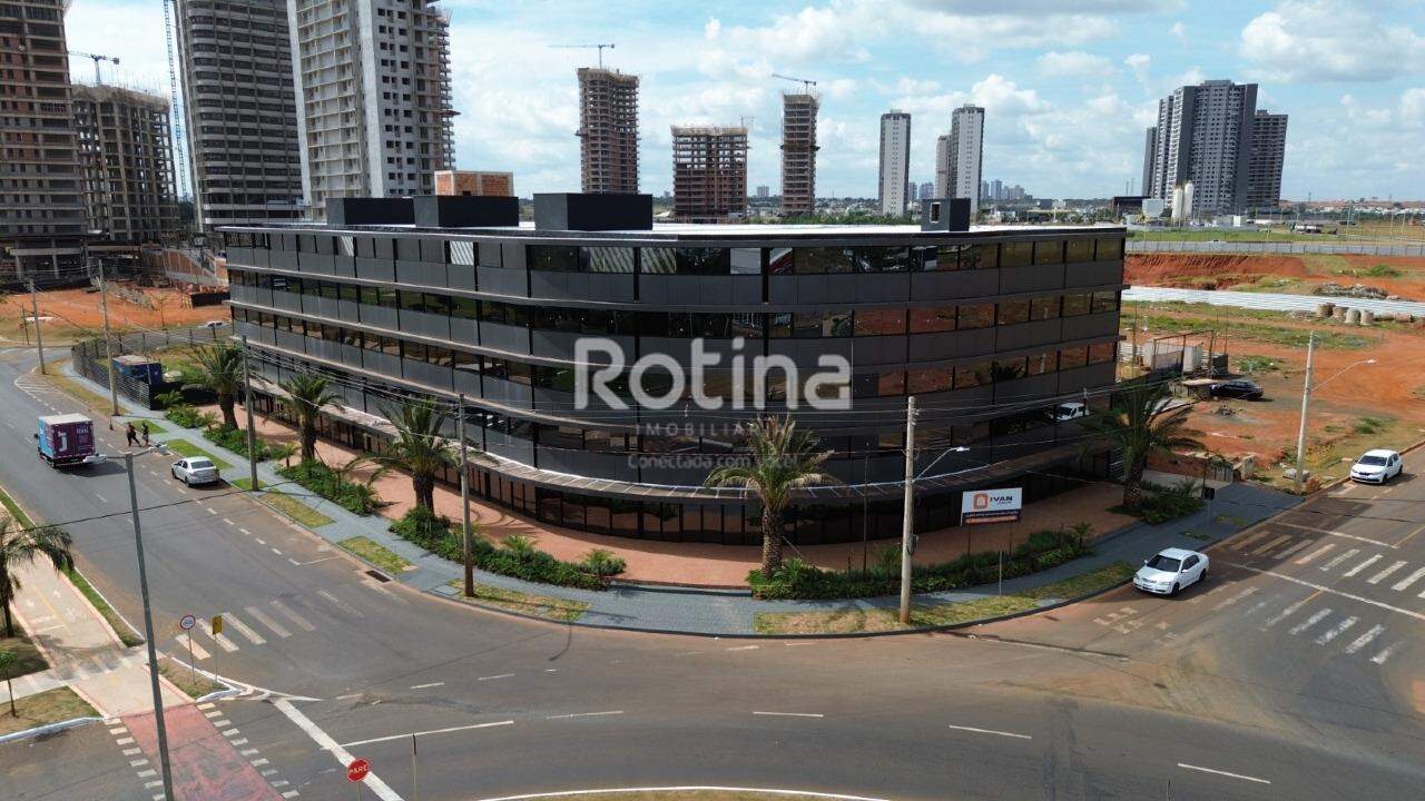 Comercial à venda, em Uberlândia no bairro Shopping Park no valor de R$ 29.320.750,00 - Rotina Imobiliária: 