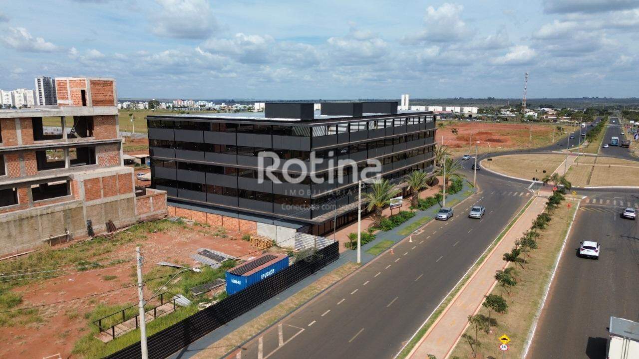 Comercial à venda, em Uberlândia no bairro Shopping Park no valor de R$ 29.320.750,00 - Rotina Imobiliária: 