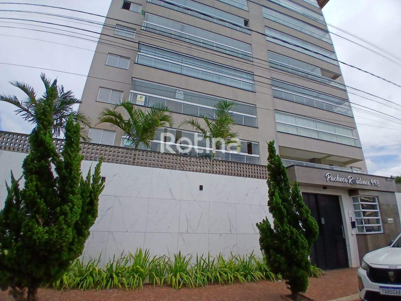 Apartamento para alugar, 3 quartos em Uberlândia no bairro Santa Mônica no valor de R$ 3.200,00 - Rotina Imobiliária: 