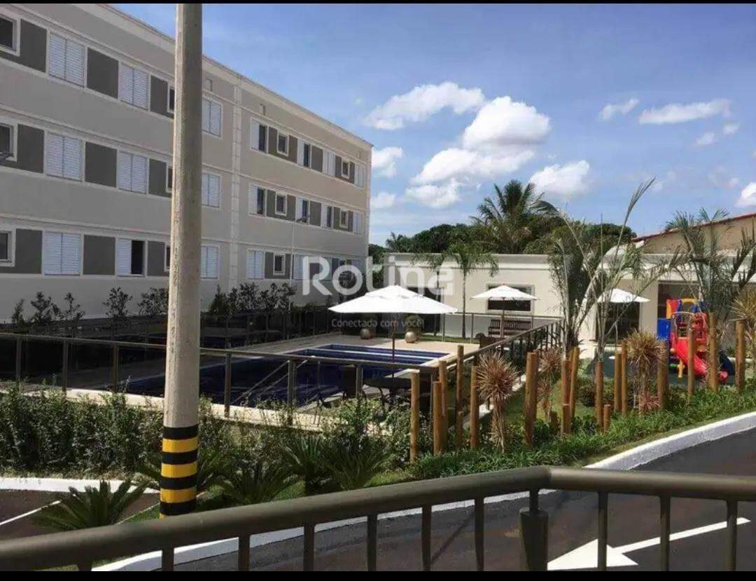 Apartamento para alugar, 2 quartos em Uberlândia no bairro Chacaras Tubalina e Quartel no valor de R$ 1.000,00 - Rotina Imobiliária: 