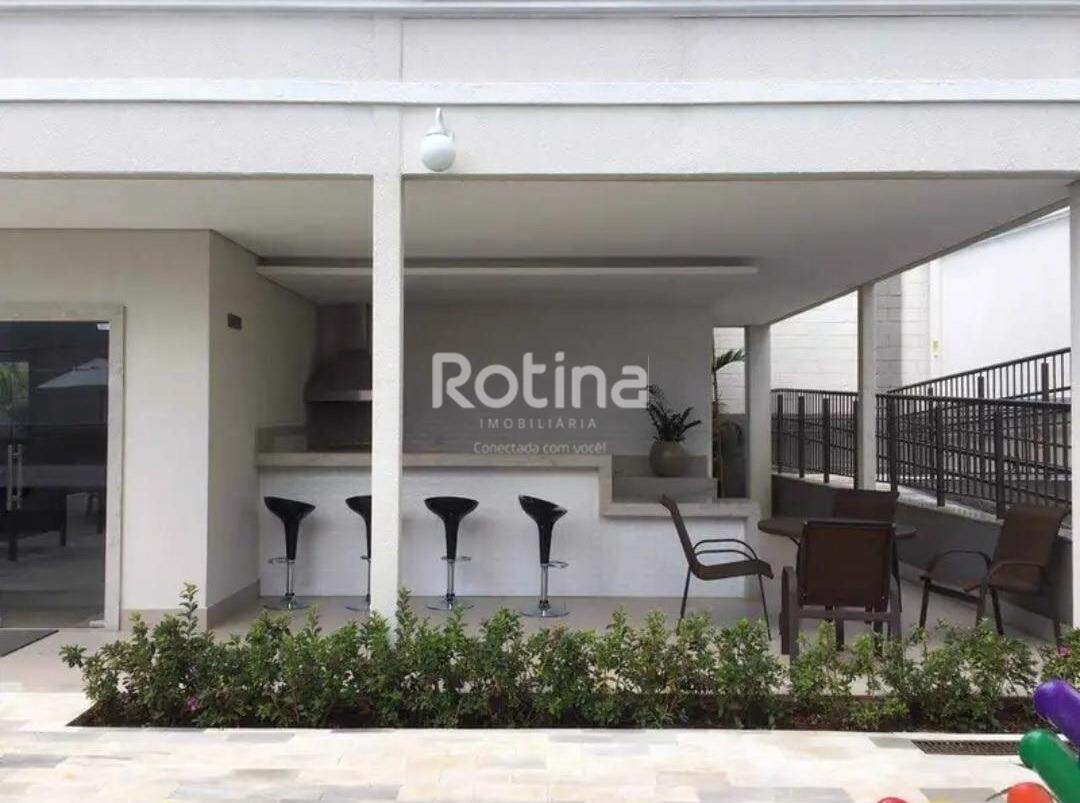 Apartamento para alugar, 2 quartos em Uberlândia no bairro Chacaras Tubalina e Quartel no valor de R$ 1.000,00 - Rotina Imobiliária: 