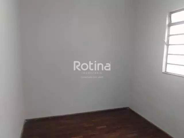 Casa à venda, 4 quartos em Uberlândia no bairro Cazeca no valor de R$ 575.000,00 - Rotina Imobiliária: 
