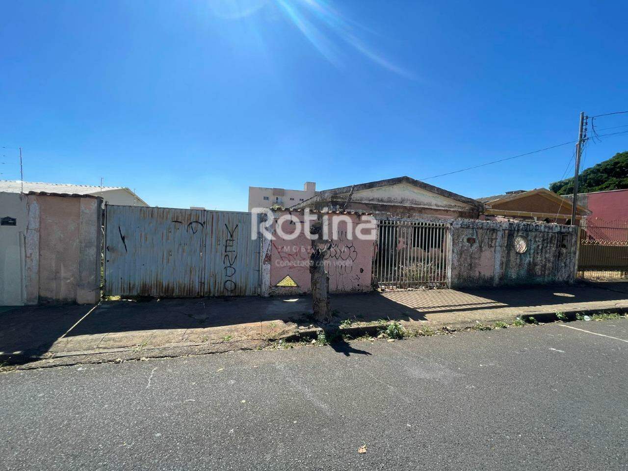 Terreno à venda, em Uberlândia no bairro Santa Mônica no valor de R$ 700.000,00 - Rotina Imobiliária: 