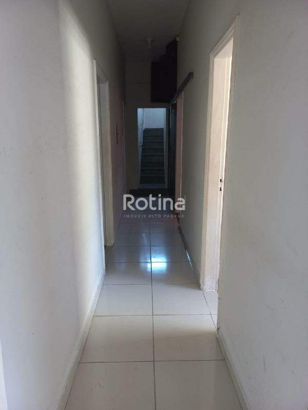Casa Comercial à venda, em Uberlândia no bairro Martins no valor de R$ 1.000.000,00 - Rotina Imobiliária: 