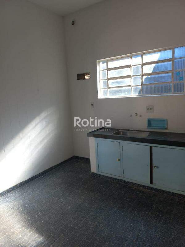 Casa Comercial à venda, em Uberlândia no bairro Martins no valor de R$ 1.000.000,00 - Rotina Imobiliária: 