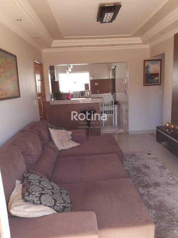 Apartamento à venda, 3 quartos em Uberlândia no bairro Santa Maria no valor de R$ 390.000,00 - Rotina Imobiliária: 