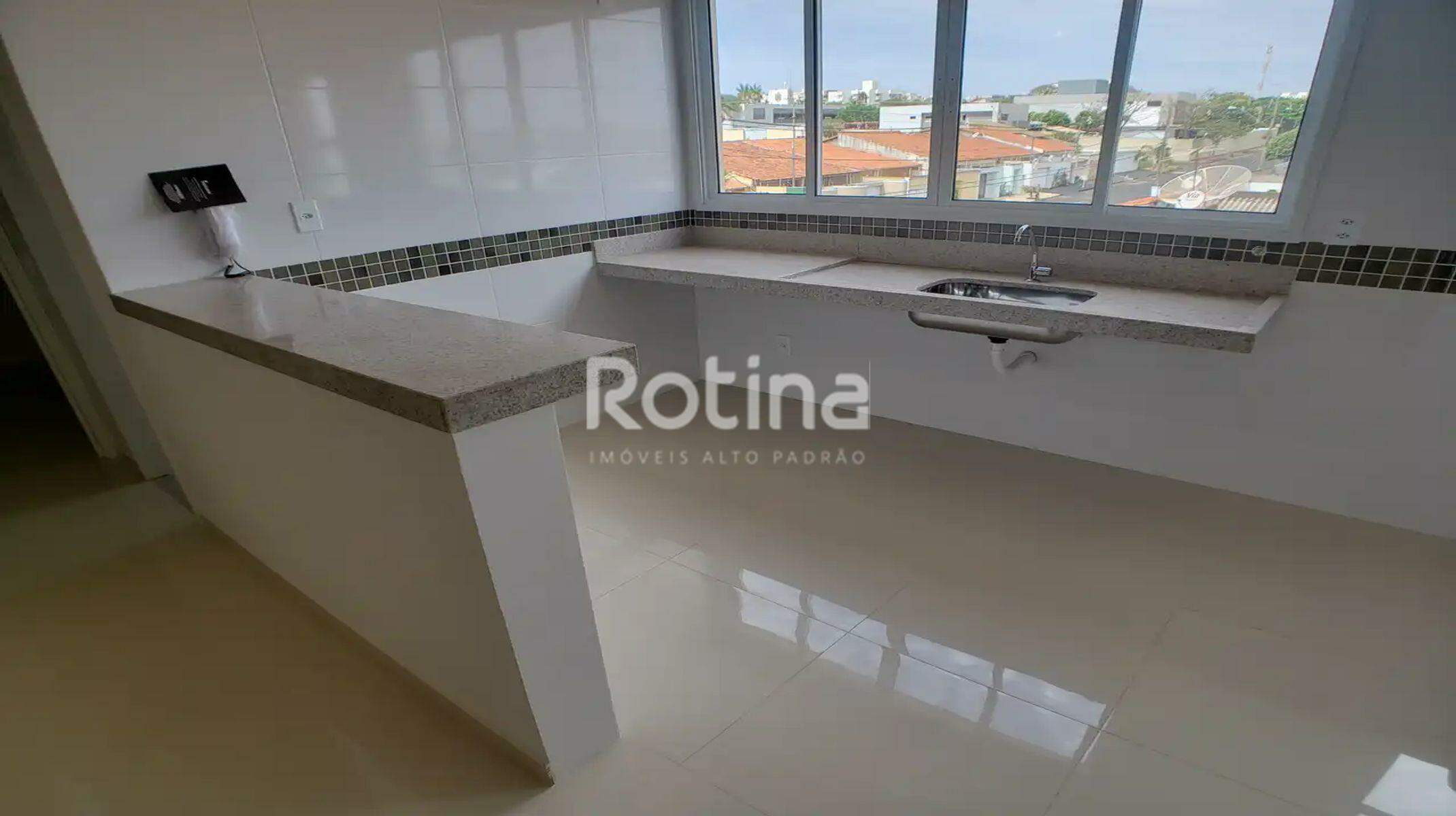 Apartamento à venda, 2 até 2 quartos em Uberlândia no bairro Pampulha no valor de R$ R$ 320.000,00 até R$ 320.000,00 - Rotina Imobiliária: Cozinha