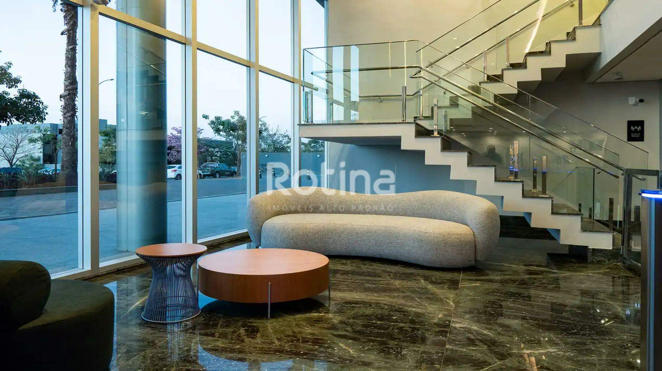 Apartamento à venda, 0 até 0 quartos em Uberlândia no bairro Granja Marileusa no valor de R$ R$ 313.586,00 até R$ 313.586,00 - Rotina Imobiliária: Hall de entrada