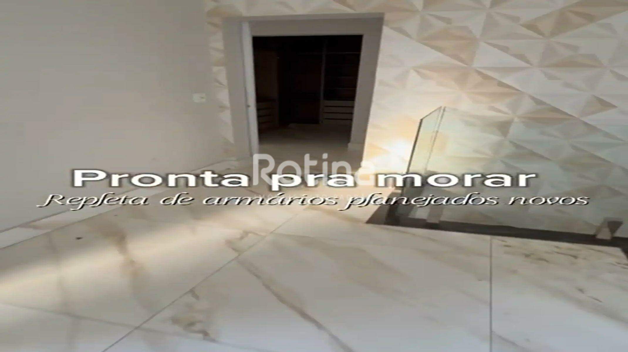 Apartamento à venda, 3 até 3 quartos em Uberlândia no bairro Santa Mônica no valor de R$ R$ 880.000,00 até R$ 880.000,00 - Rotina Imobiliária: Sala íntima do andar de cima