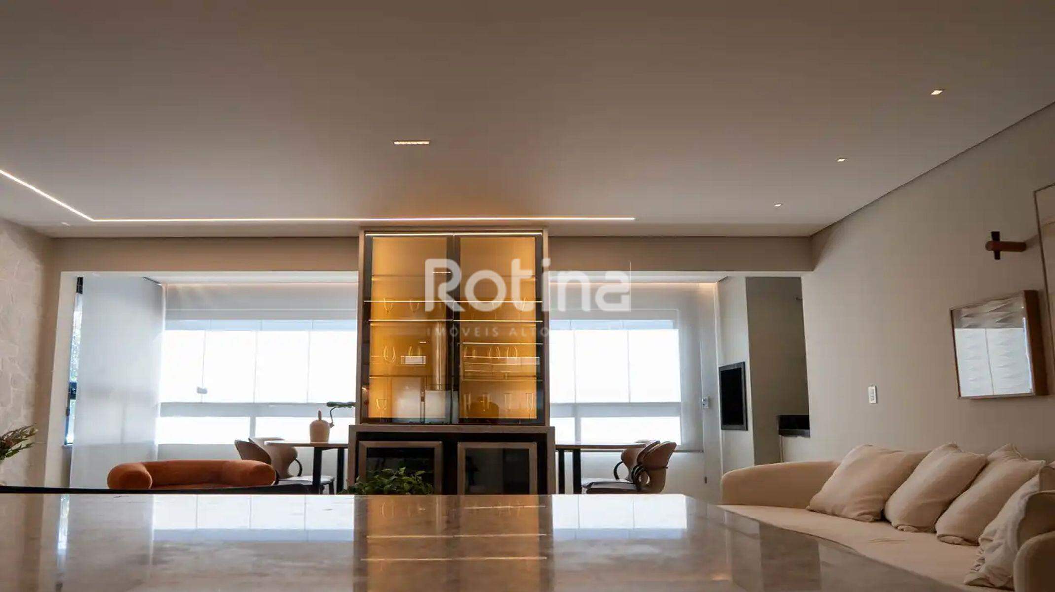 Apartamento à venda, 3 até 3 quartos em Uberlândia no bairro Cazeca no valor de R$ R$ 784.000,00 até R$ 784.000,00 - Rotina Imobiliária: Sala de estar