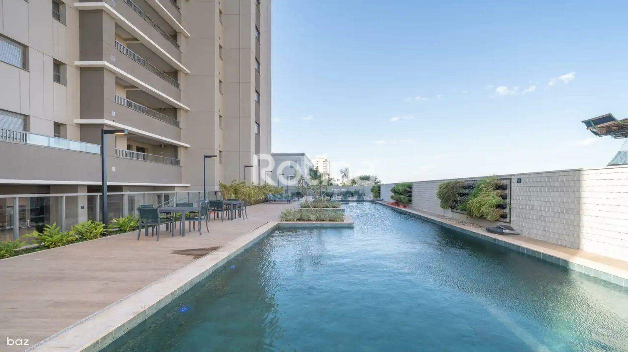 Apartamento à venda, 3 até 3 quartos em Uberlândia no bairro Gávea no valor de R$ R$ 886.994,00 até R$ 886.994,00 - Rotina Imobiliária: Piscina com raia e deck