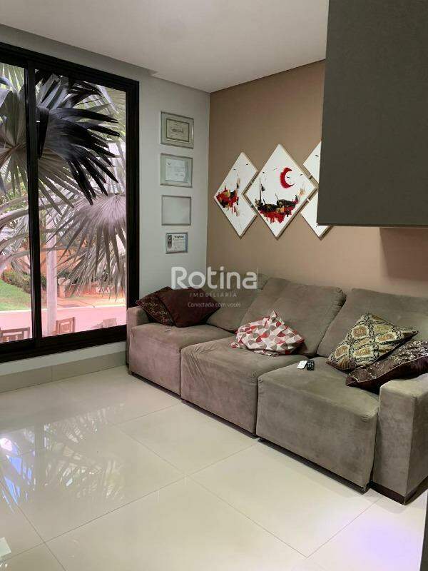 Casa Condomínio Fechado à venda, 4 quartos em Uberlândia no bairro Cond. Jardins Genova no valor de R$ 3.900.000,00 - Rotina Imobiliária: 