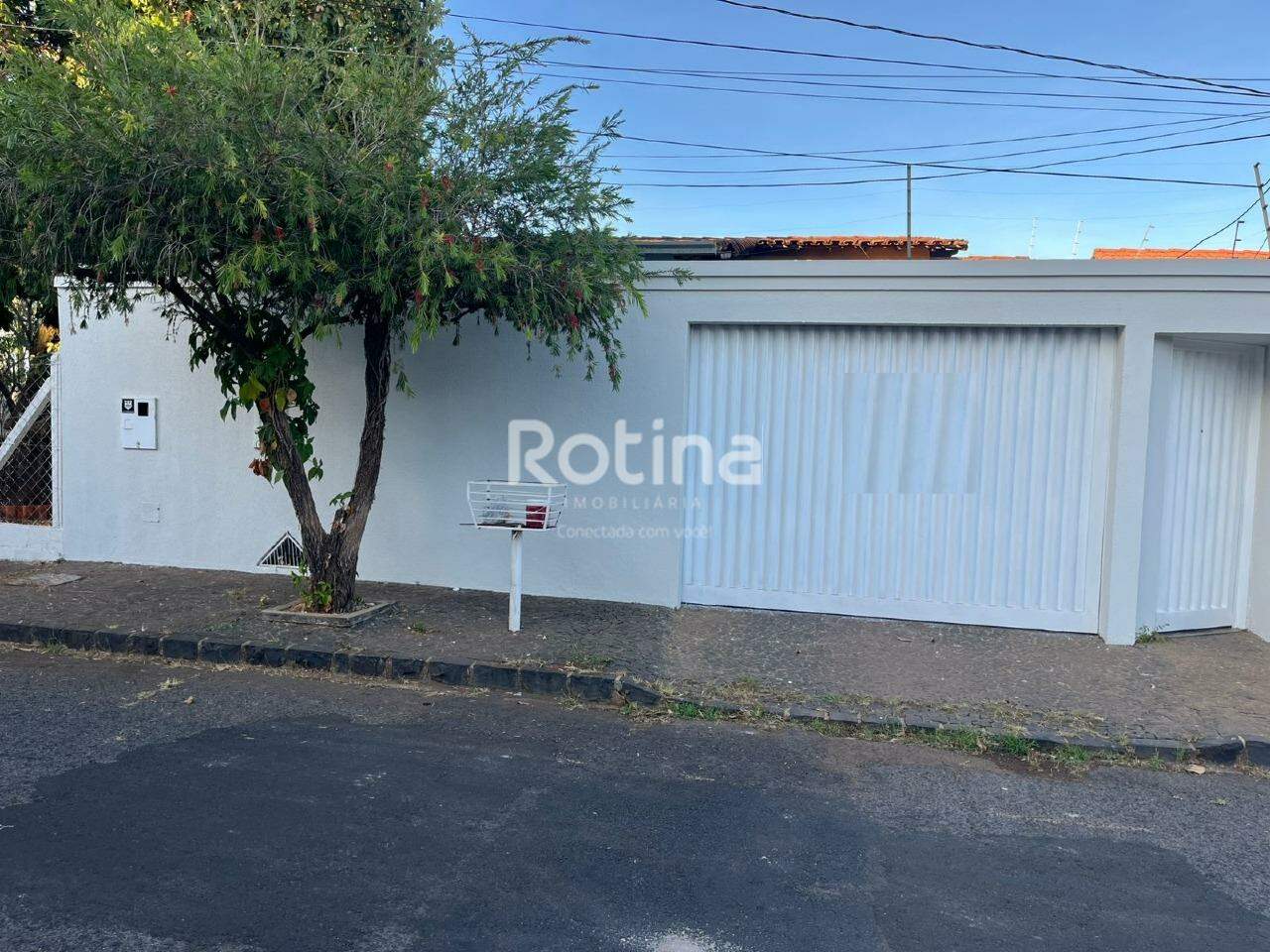 Casa para alugar, 4 quartos em Uberlândia no bairro Santa Luzia no valor de R$ 4.500,00 - Rotina Imobiliária: 