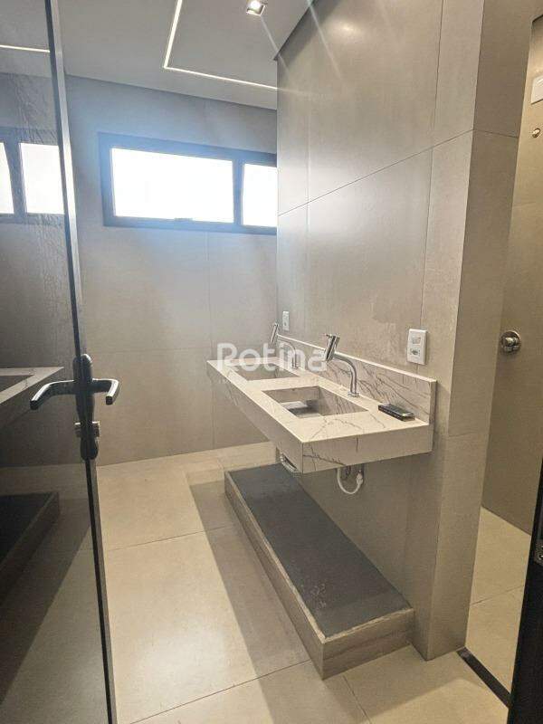 Casa Condomínio Fechado à venda, 4 quartos em Uberlândia no bairro Cond. Gsp Arts no valor de R$ 2.350.000,00 - Rotina Imobiliária: 