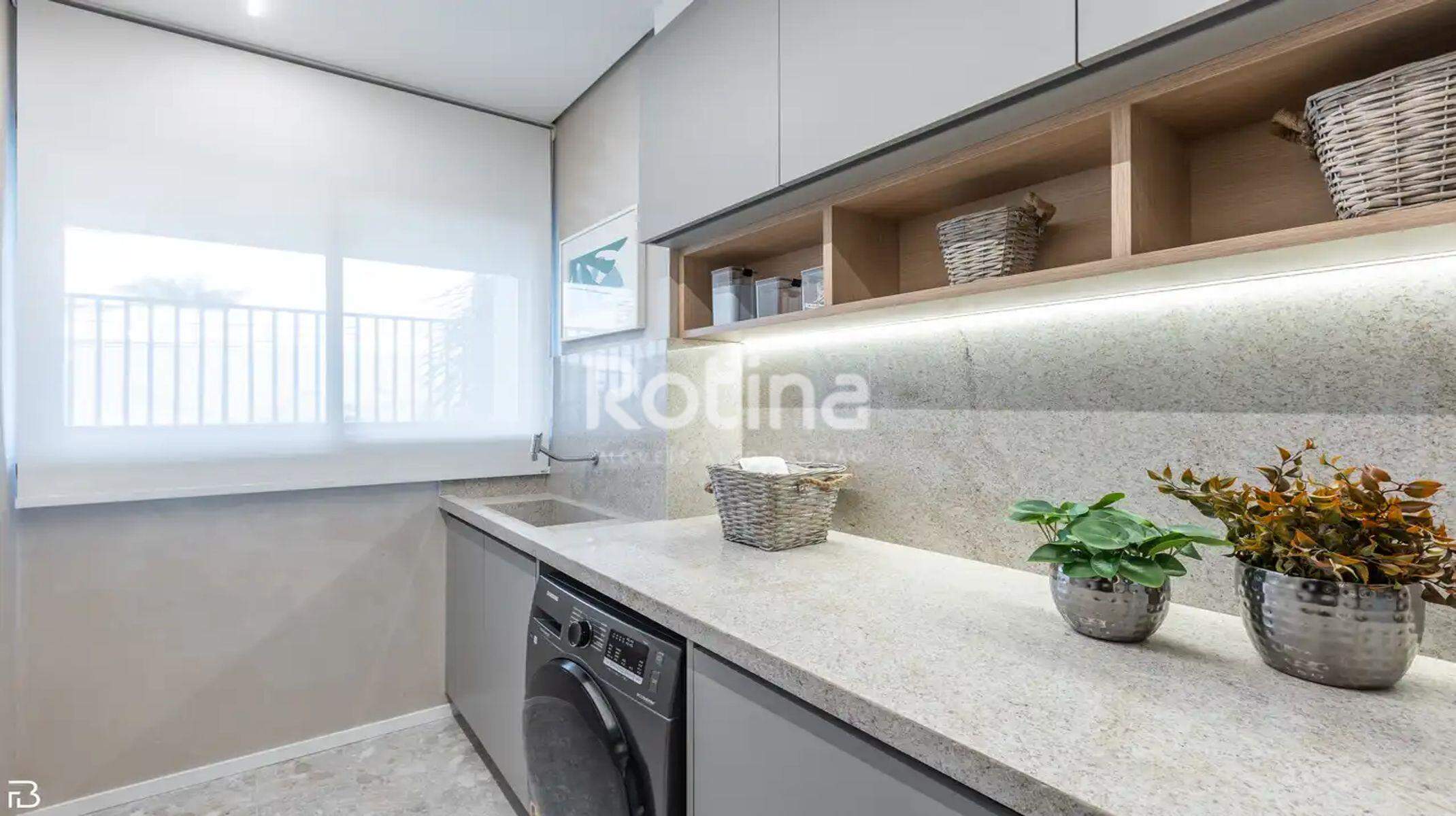 Apartamento à venda, 3 até 3 quartos em Uberlândia no bairro Morada da Colina no valor de R$ R$ 1.902.017,00 até R$ 5.216.035,00 - Rotina Imobiliária: Área de serviço