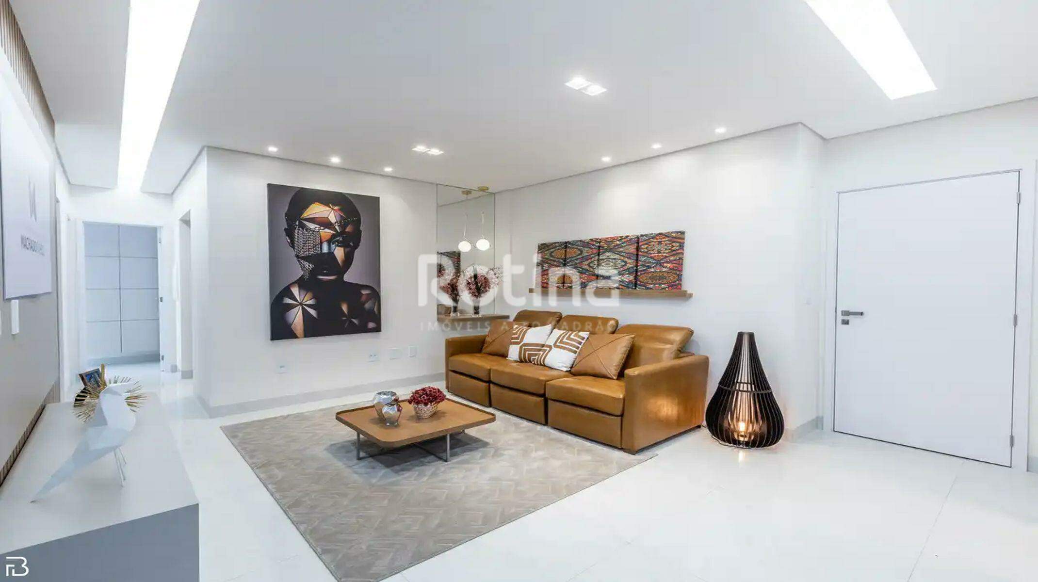 Apartamento à venda, 3 até 3 quartos em Uberlândia no bairro Santa Mônica no valor de R$ R$ 775.000,00 até R$ 775.000,00 - Rotina Imobiliária: Sala de estar