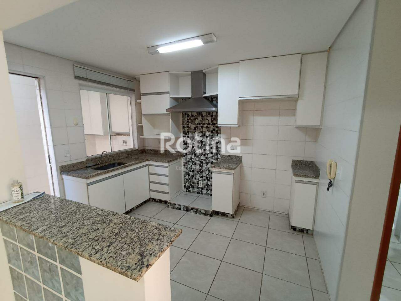 Casa Condomínio Fechado à venda, 2 quartos em Uberlândia no bairro Saraiva no valor de R$ 295.000,00 - Rotina Imobiliária: 
