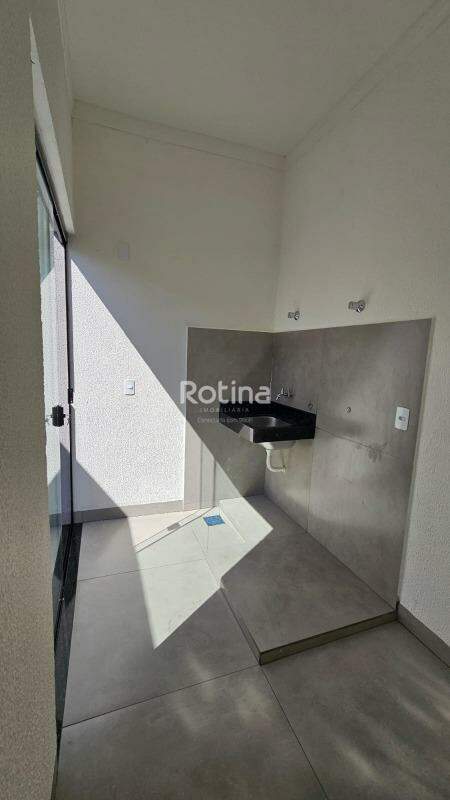 Casa à venda, 2 quartos em Uberlândia no bairro Jardim Ipanema no valor de R$ 680.000,00 - Rotina Imobiliária: 