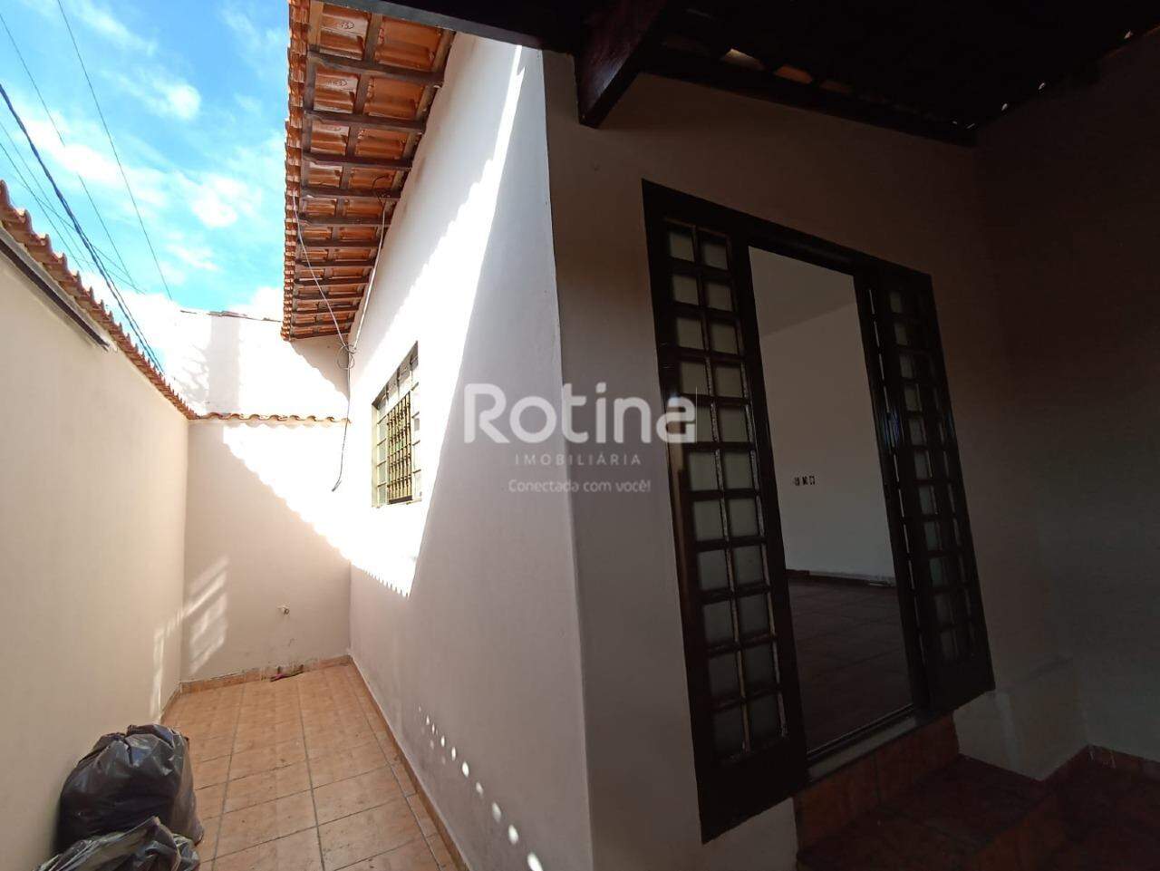 Casa à venda, 3 quartos em Uberlândia no bairro Residencial Nosso Lar no valor de R$ 380.000,00 - Rotina Imobiliária: 