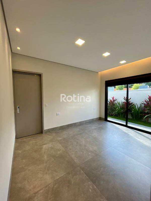Casa Condomínio Fechado à venda, em Uberlândia no bairro Granja Marileusa no valor de R$ 2.690.000,00 - Rotina Imobiliária: 