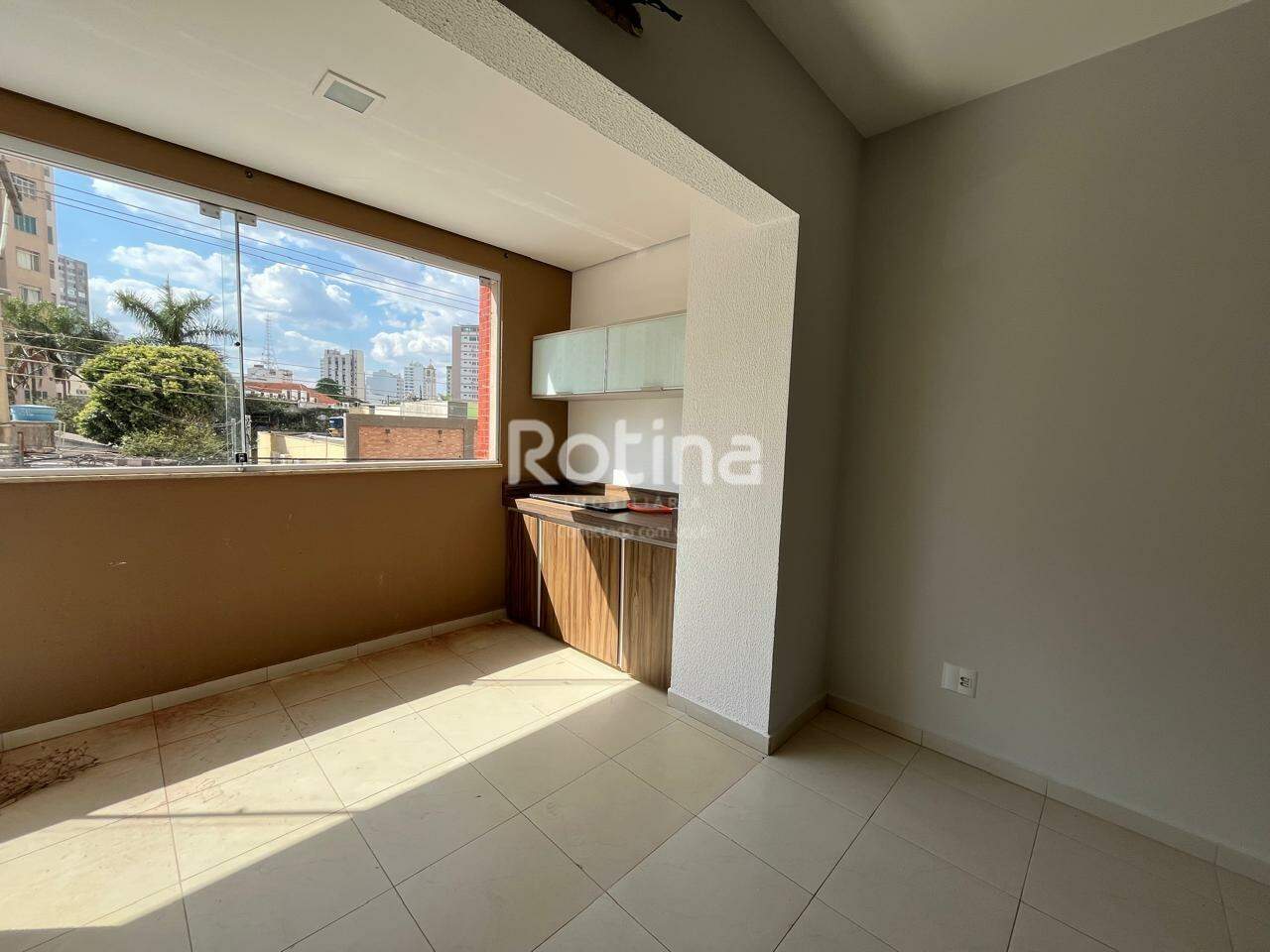 Apartamento à venda, 3 quartos em Uberlândia no bairro Centro no valor de R$ 570.000,00 - Rotina Imobiliária: 