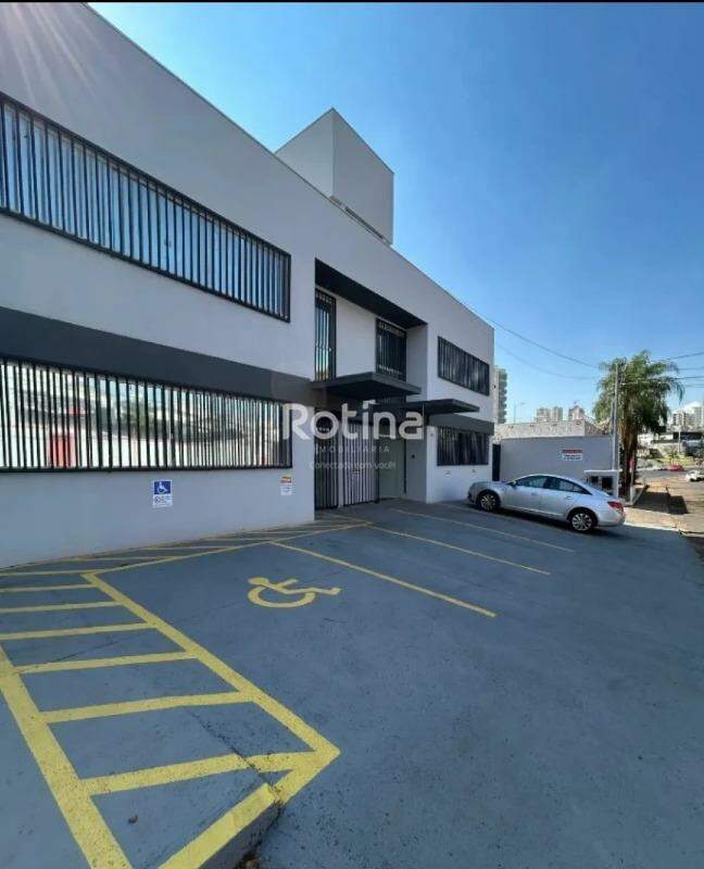 Sala para alugar, em Uberlândia no bairro Vigilato Pereira no valor de R$ 3.300,00 - Rotina Imobiliária: 