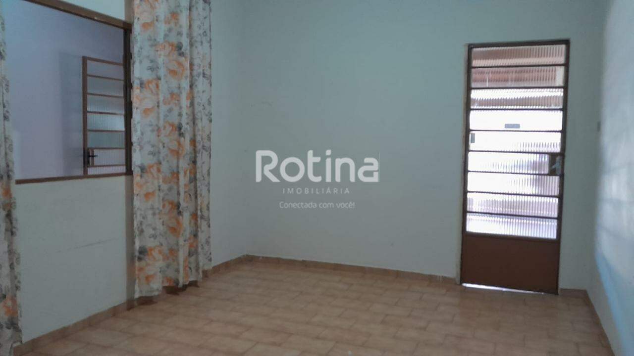 Casa à venda, 6 quartos em Uberlândia no bairro Brasil no valor de R$ 1.200.000,00 - Rotina Imobiliária: 