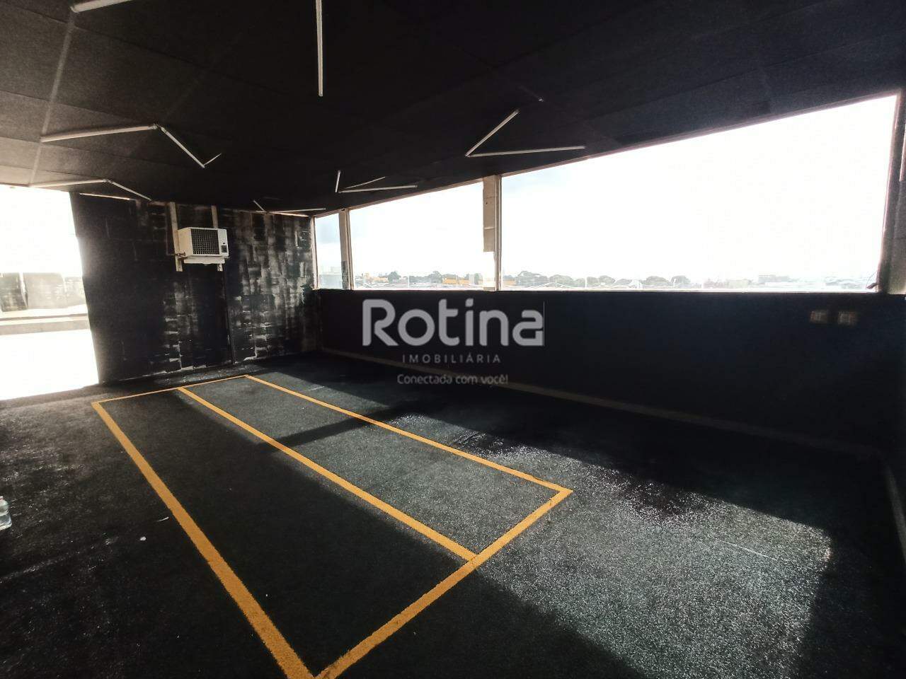 Comercial para alugar, em Uberlândia no bairro Residencial Viviane no valor de R$ 3.500,00 - Rotina Imobiliária: 
