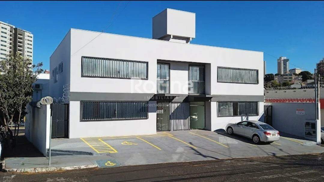 Sala para alugar, em Uberlândia no bairro Vigilato Pereira no valor de R$ 2.200,00 - Rotina Imobiliária: 