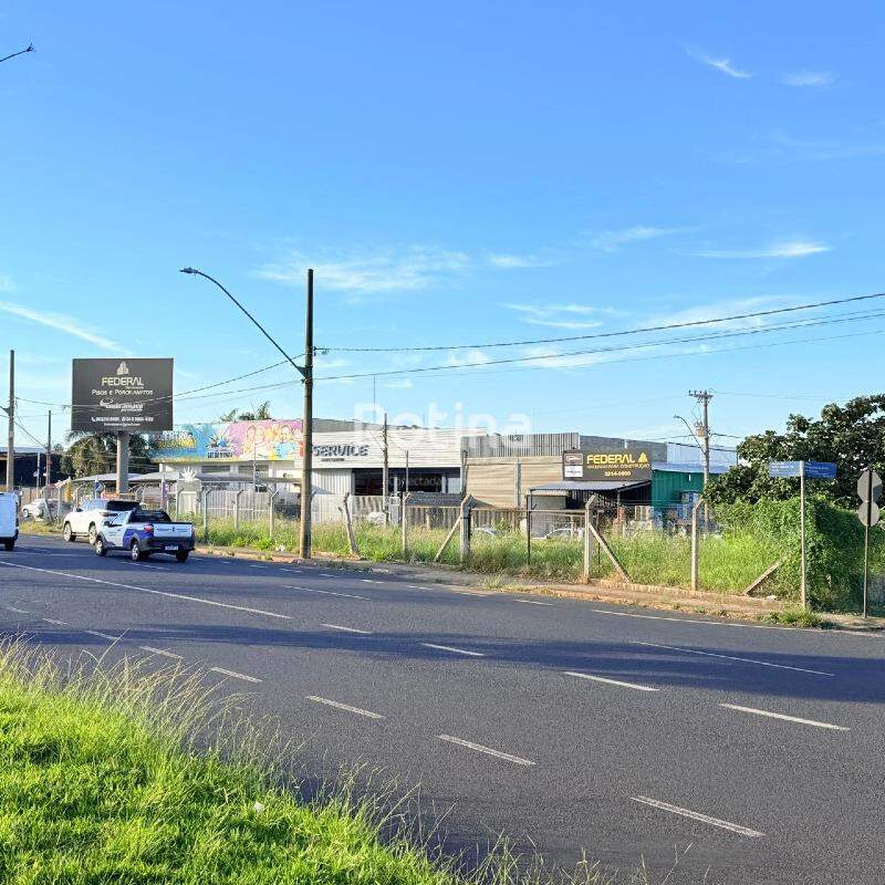 Área para alugar, em Uberlândia no bairro Pampulha no valor de R$ 4.500,00 - Rotina Imobiliária: 