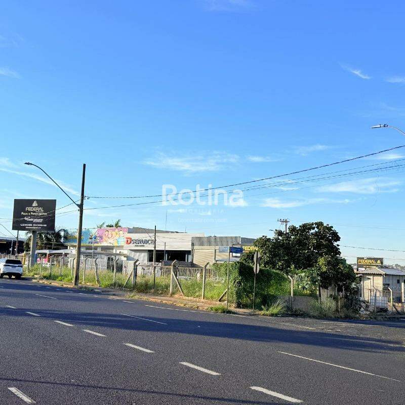 Área para alugar, em Uberlândia no bairro Pampulha no valor de R$ 4.500,00 - Rotina Imobiliária: 