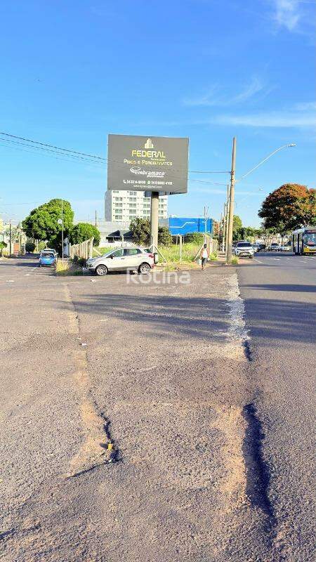 Área para alugar, em Uberlândia no bairro Pampulha no valor de R$ 4.500,00 - Rotina Imobiliária: 