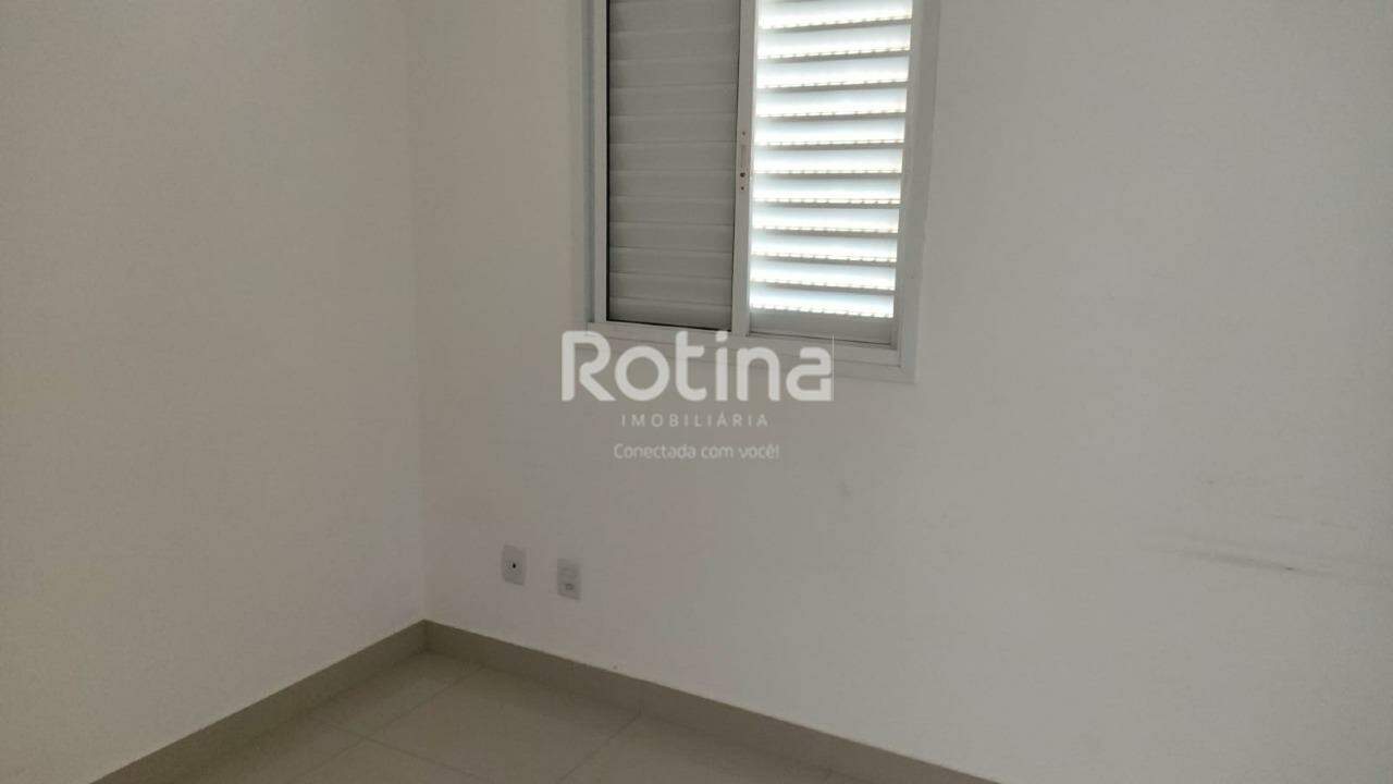 Apartamento para alugar, 3 quartos em Uberlândia no bairro Santa Mônica no valor de R$ 1.200,00 - Rotina Imobiliária: 