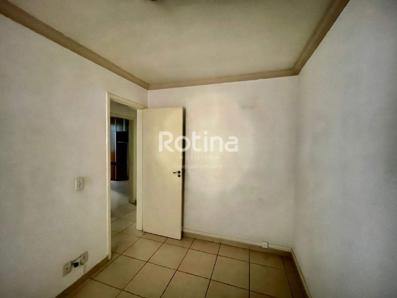 Apartamento à venda, 3 quartos em Uberlândia no bairro Brasil no valor de R$ 260.000,00 - Rotina Imobiliária: 