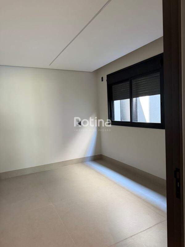 Casa à venda, 3 quartos em Uberlândia no bairro Vigilato Pereira no valor de R$ 2.600.000,00 - Rotina Imobiliária: 