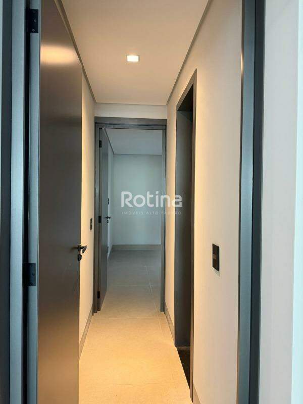 Casa à venda, 3 quartos em Uberlândia no bairro Vigilato Pereira no valor de R$ 2.600.000,00 - Rotina Imobiliária: 