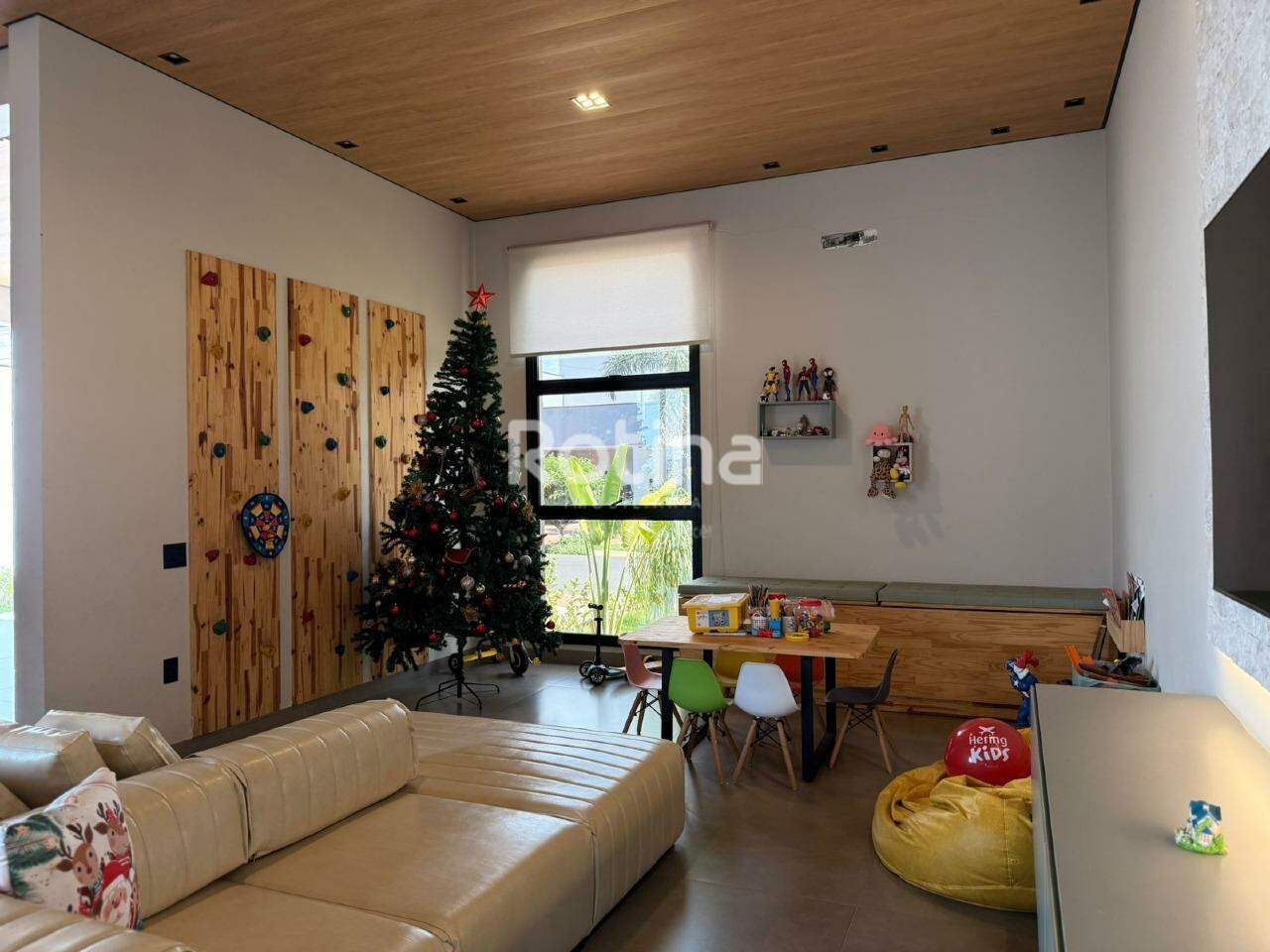 Casa Condomínio Fechado à venda, 3 quartos em Uberlândia no bairro Residencial Reserva dos Ipês no valor de R$ 2.000.000,00 - Rotina Imobiliária: 