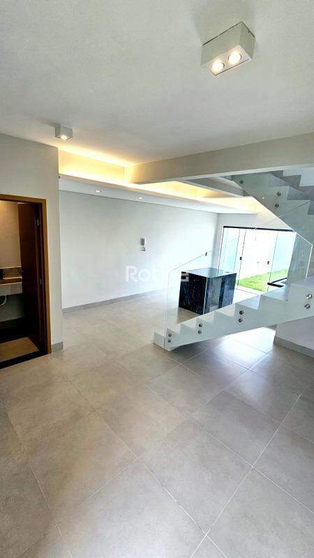 Casa à venda, 2 quartos em Uberlândia no bairro Shopping Park no valor de R$ 480.000,00 - Rotina Imobiliária: 