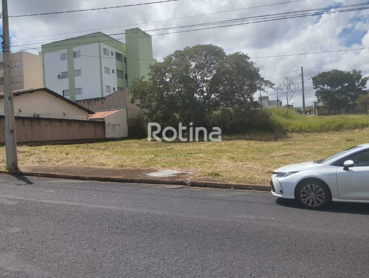 Terreno à venda, em Uberlândia no bairro Bosque dos Buritis no valor de R$ 275.000,00 - Rotina Imobiliária: 
