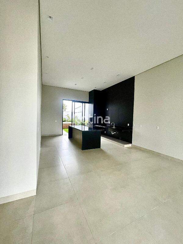 Casa Condomínio Fechado à venda, 3 quartos em Uberlândia no bairro Condomínio Raros no valor de R$ 1.280.000,00 - Rotina Imobiliária: 