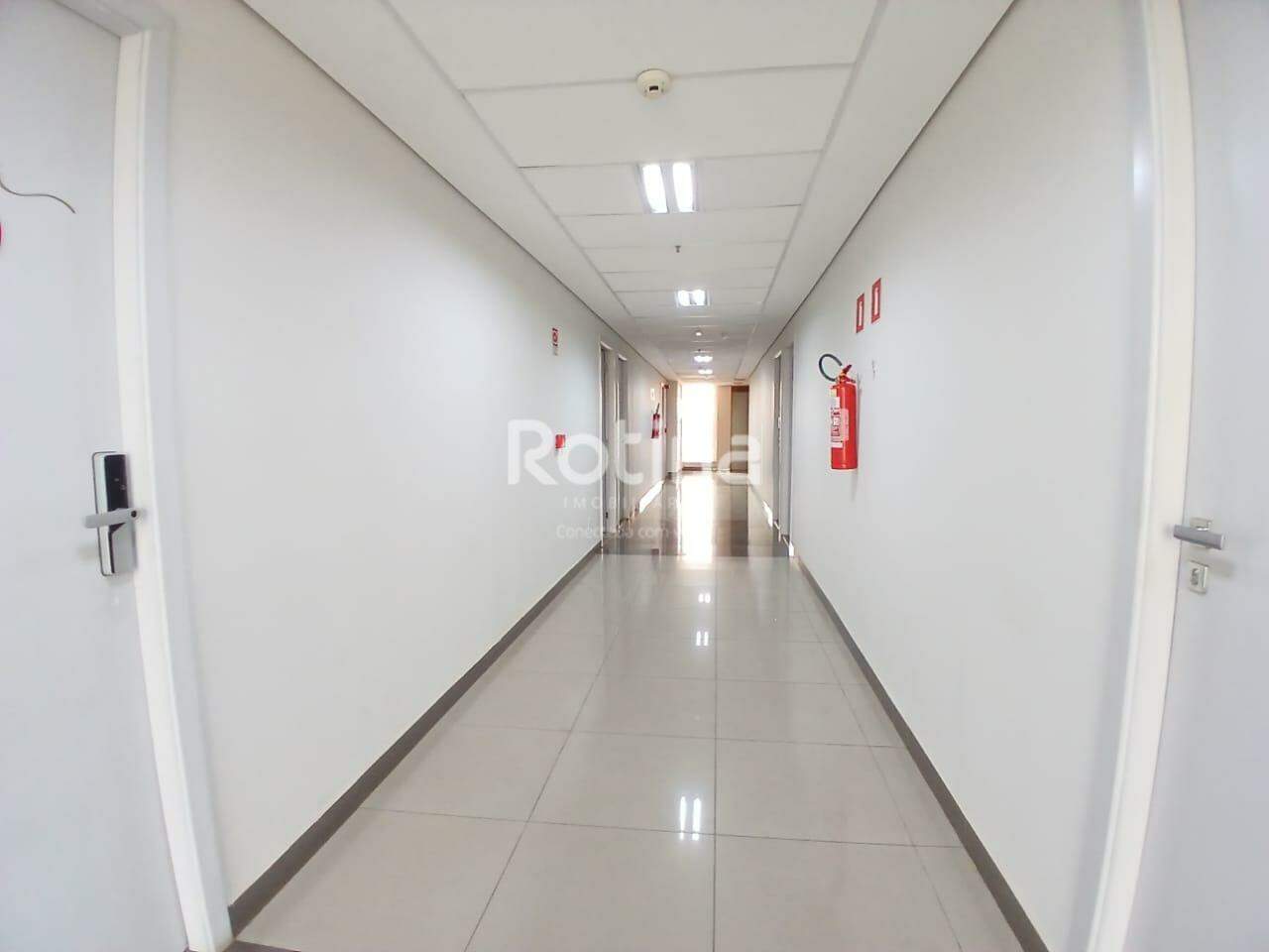 Sala para alugar, em Uberlândia no bairro Brasil no valor de R$ 2.000,00 - Rotina Imobiliária: 