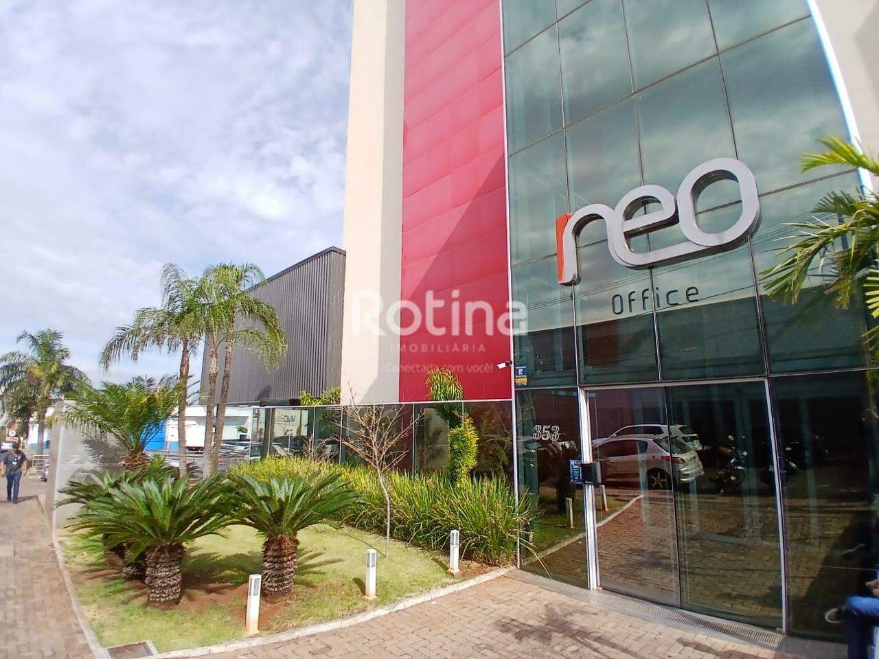 Sala para alugar, em Uberlândia no bairro Brasil no valor de R$ 2.000,00 - Rotina Imobiliária: 