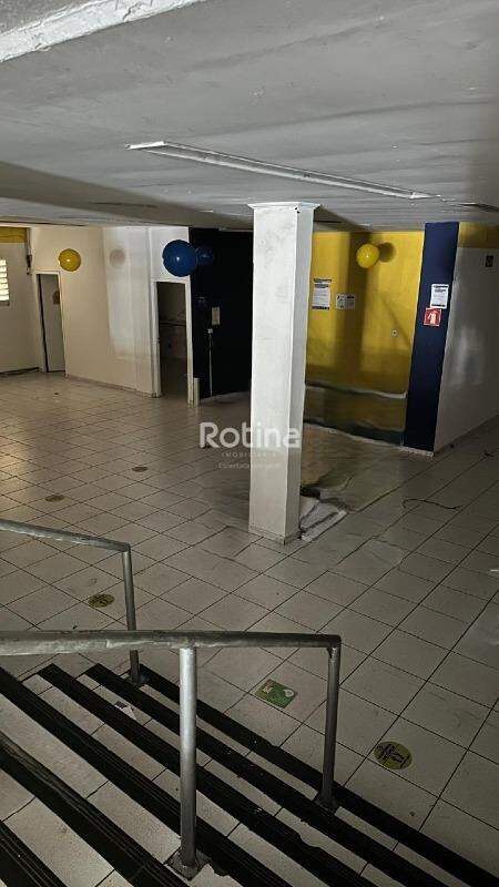Loja para alugar, em Uberlândia no bairro Centro no valor de R$ 16.000,00 - Rotina Imobiliária: 