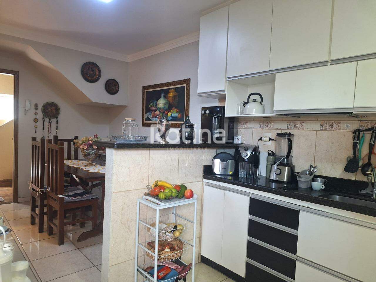 Apartamento à venda, 3 quartos em Uberlândia no bairro Tabajaras no valor de R$ 400.000,00 - Rotina Imobiliária: 
