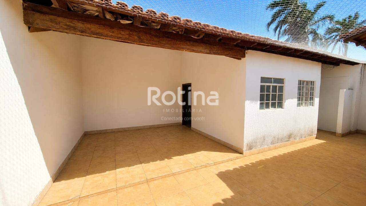 Casa à venda, 2 quartos em Uberlândia no bairro Cidade Jardim no valor de R$ 450.000,00 - Rotina Imobiliária: 