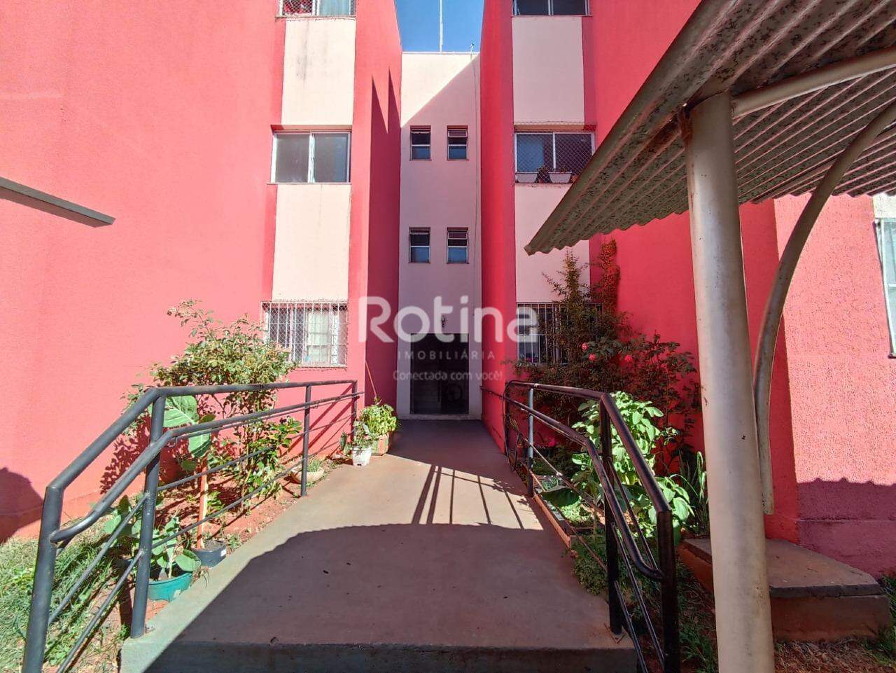 Apartamento à venda, 3 quartos em Uberlândia no bairro Granada no valor de R$ 250.000,00 - Rotina Imobiliária: 
